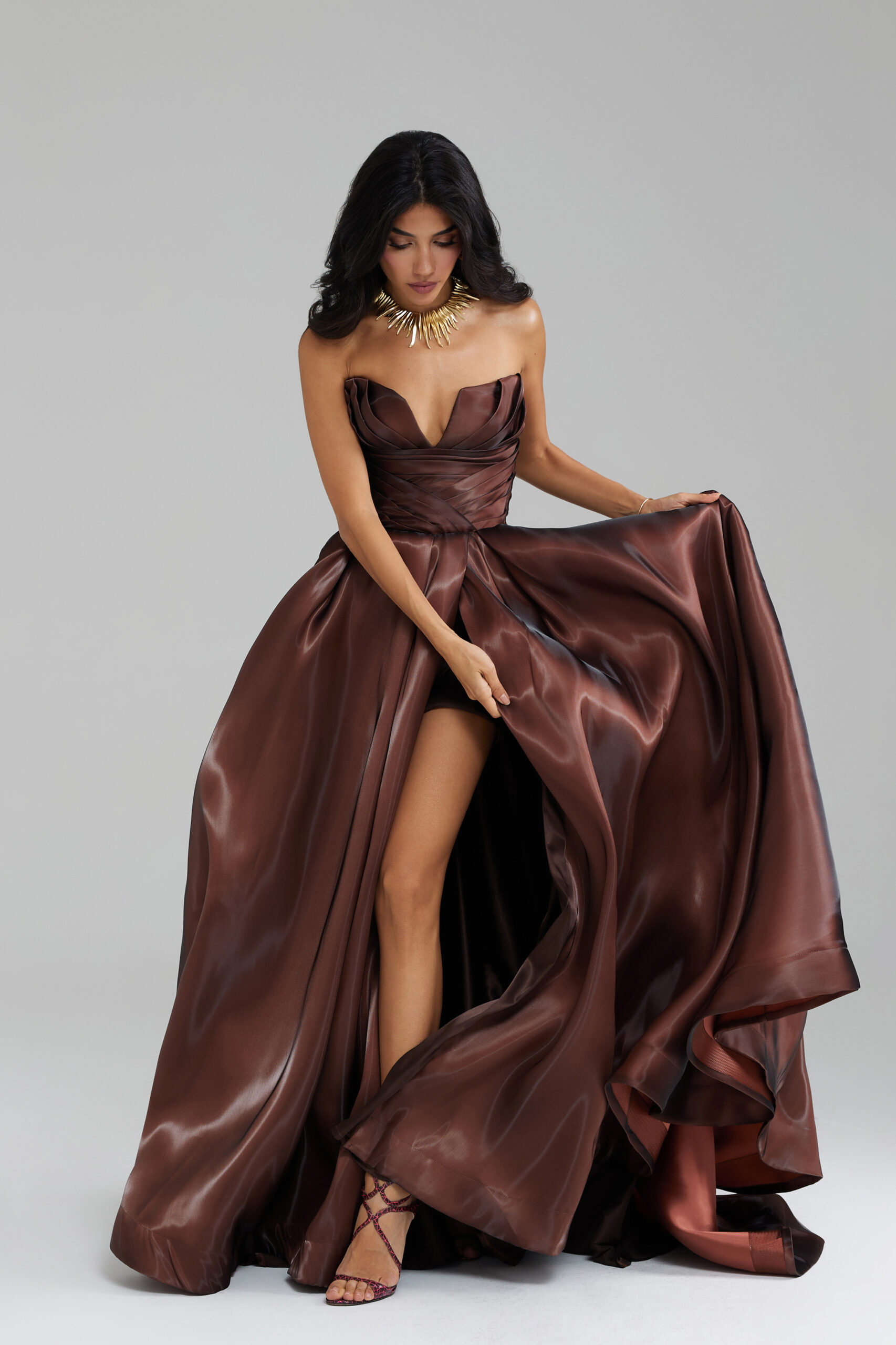 Front picture of Ôzé by THD Demi dress in Brown 1