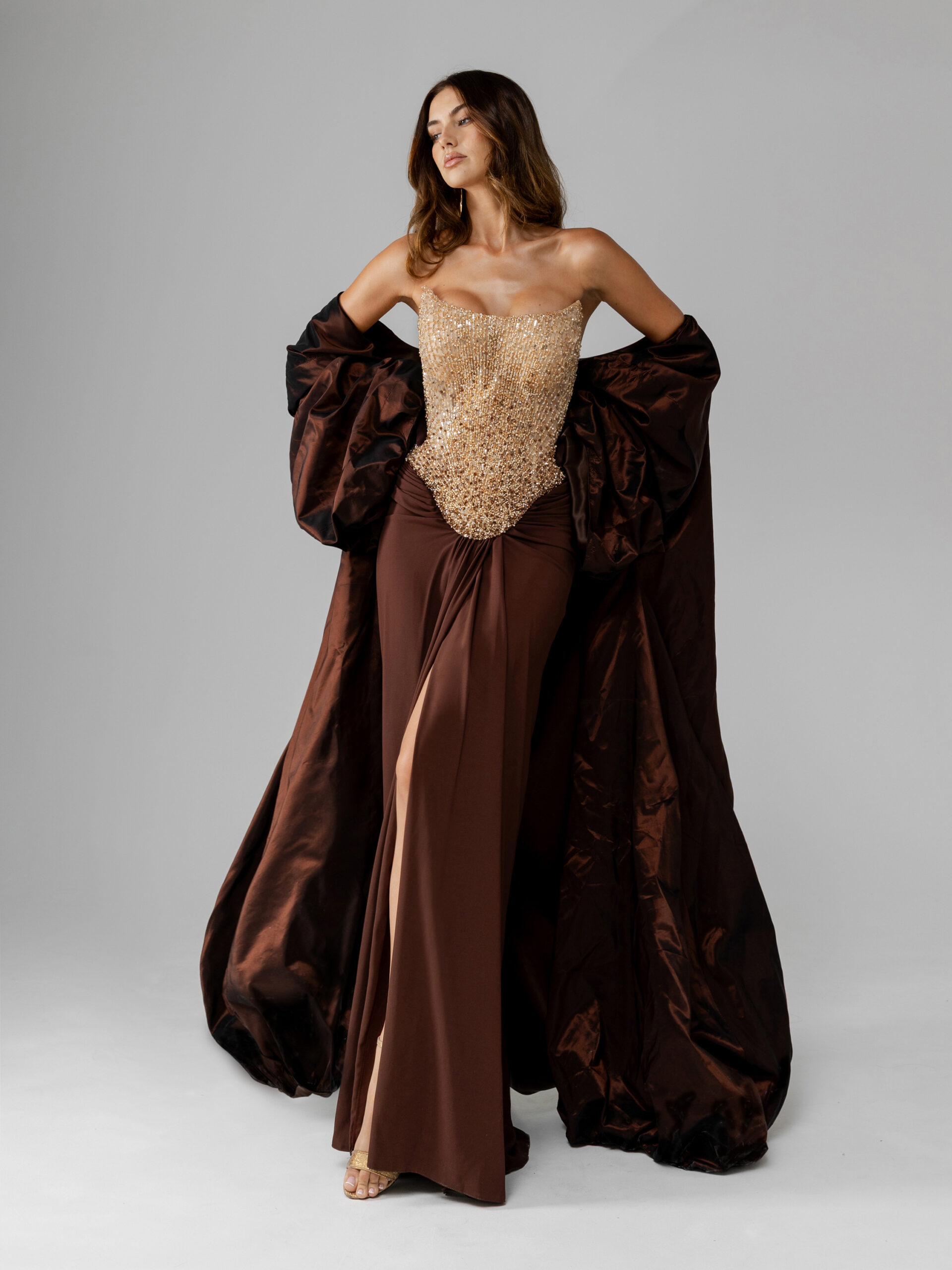 Front picture of oze by THD Victoria dress in Brown & Gold 2 with accessories