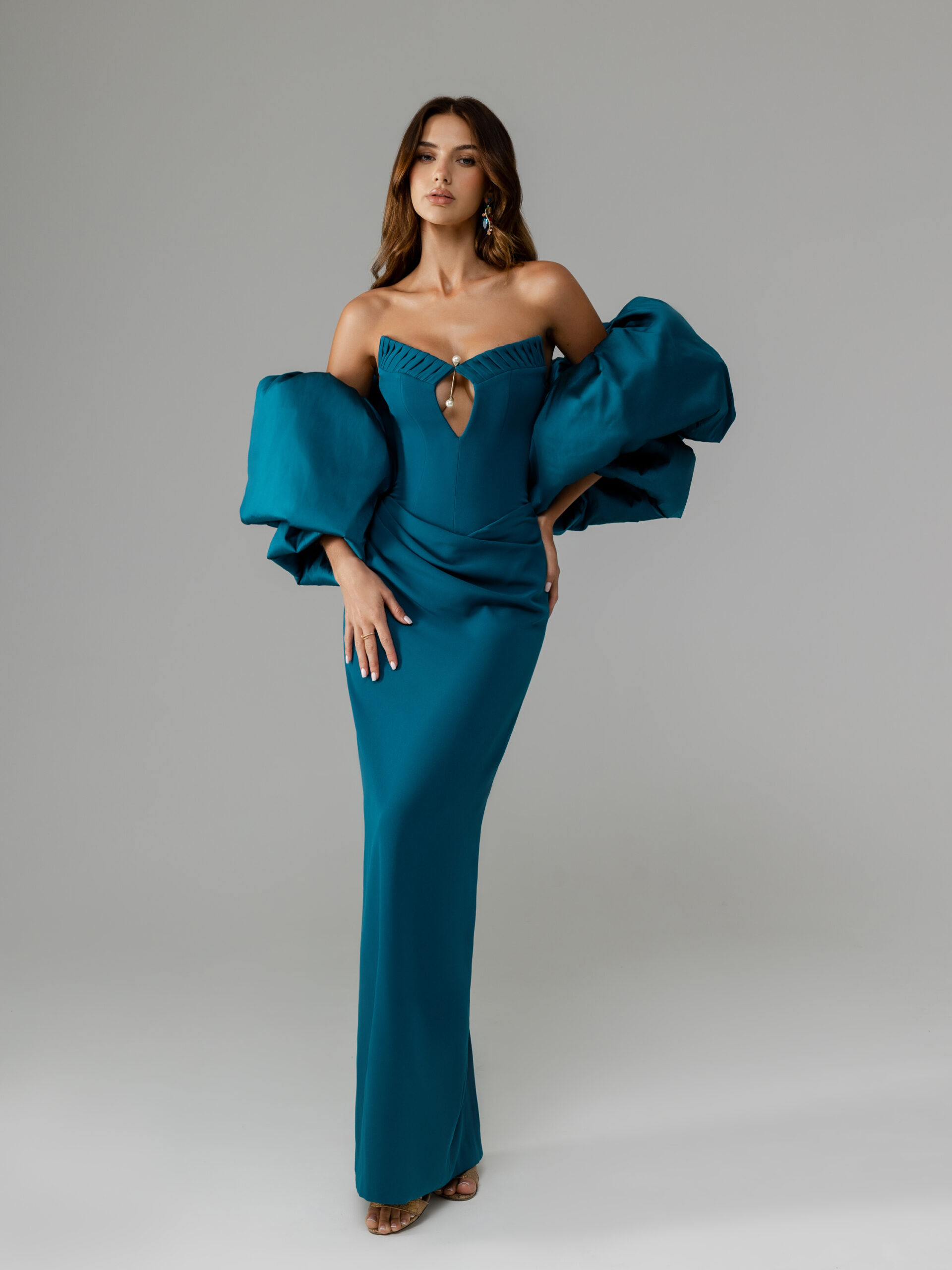 Front picture of oze by THD dress Sienna in blue patrol with cape